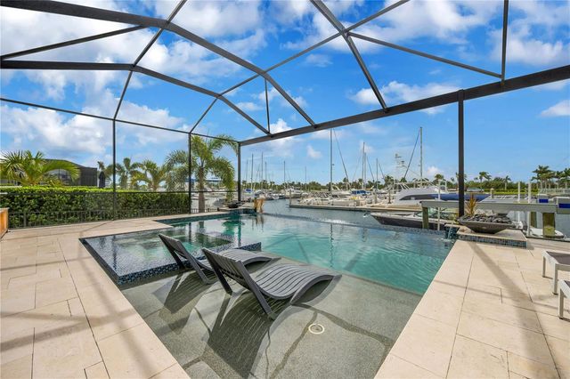 3034 CHRISTOPHERS WATCH LANE, Ruskin, FL 33570