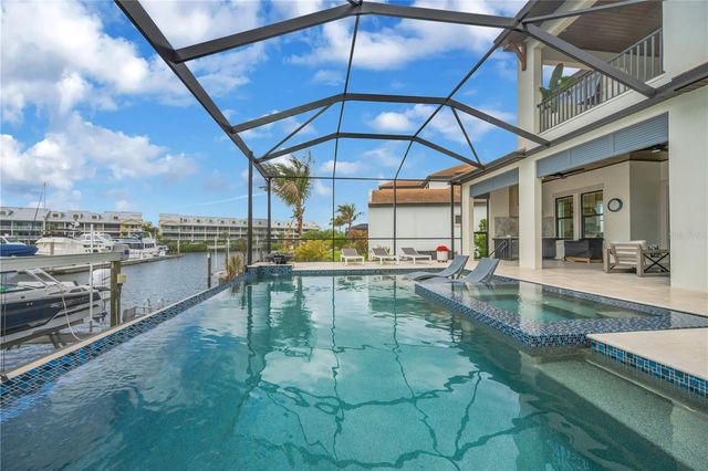3034 CHRISTOPHERS WATCH LANE, Ruskin, FL 33570