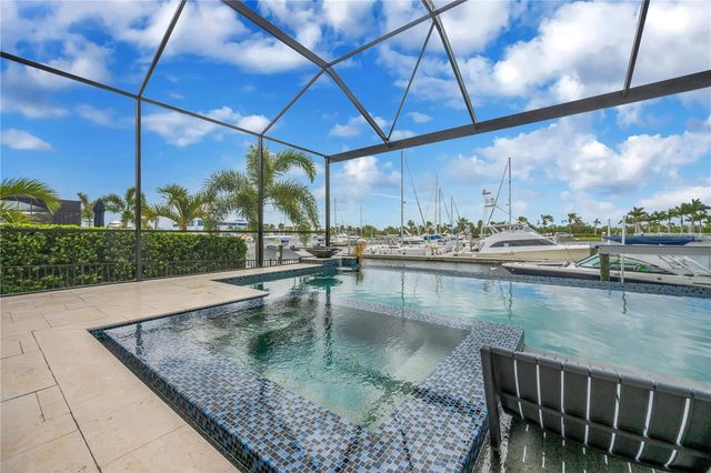3034 CHRISTOPHERS WATCH LANE, Ruskin, FL 33570