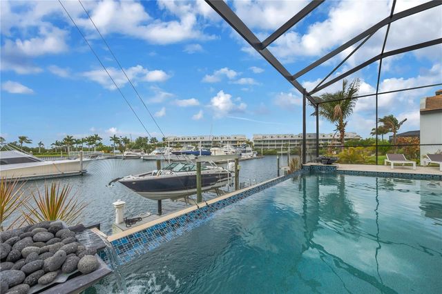 3034 CHRISTOPHERS WATCH LANE, Ruskin, FL 33570
