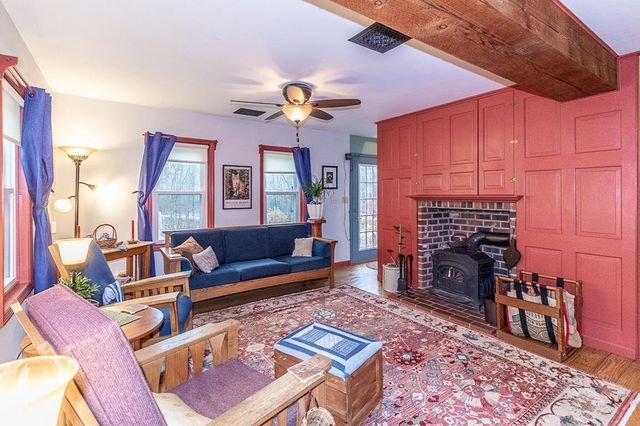 N5016 DEPOT ROAD, New London, WI 54961