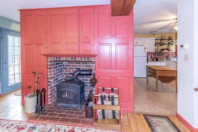 N5016 DEPOT ROAD, New London, WI 54961