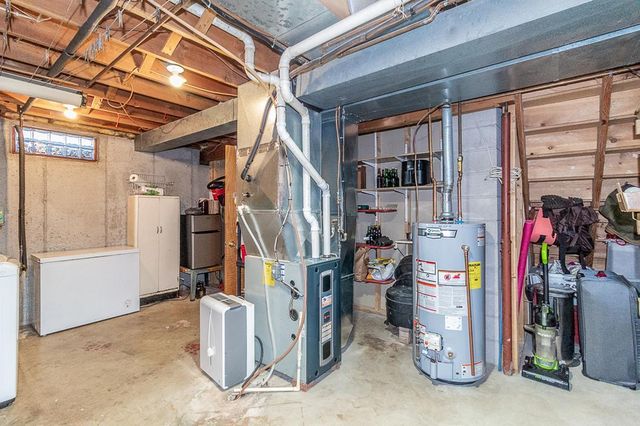 N5016 DEPOT ROAD, New London, WI 54961