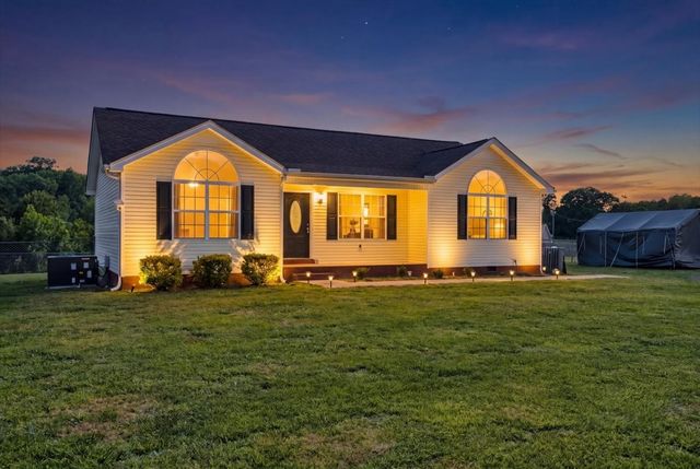 148 Rileys Bend Rd, Lynchburg, TN 37352