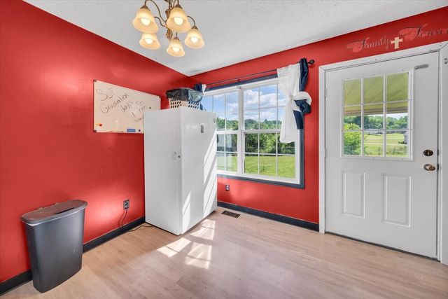 148 Rileys Bend Rd, Lynchburg, TN 37352