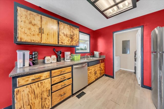 148 Rileys Bend Rd, Lynchburg, TN 37352