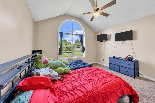 148 Rileys Bend Rd, Lynchburg, TN 37352