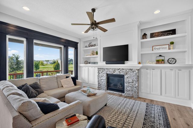 2912 Partlow Street, Norwalk, IA 50211