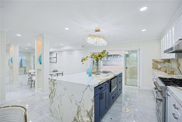 17230 San Lorenzo Circle, Fountain Valley, CA 92708