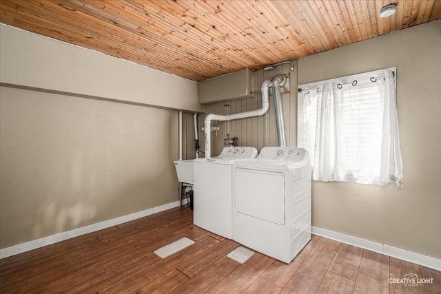 125 E Lasalle Street, Somonauk, IL 60552
