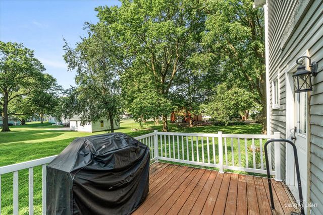 125 E Lasalle Street, Somonauk, IL 60552