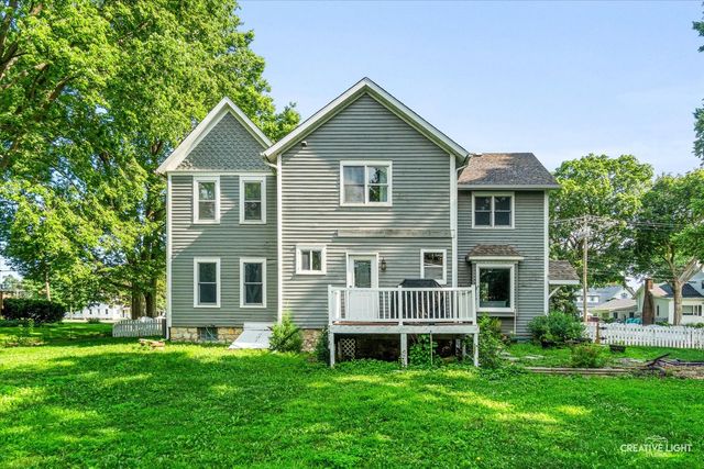 125 E Lasalle Street, Somonauk, IL 60552