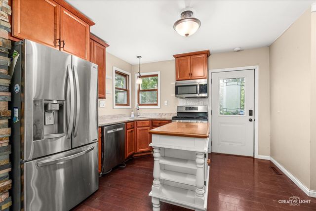 125 E Lasalle Street, Somonauk, IL 60552