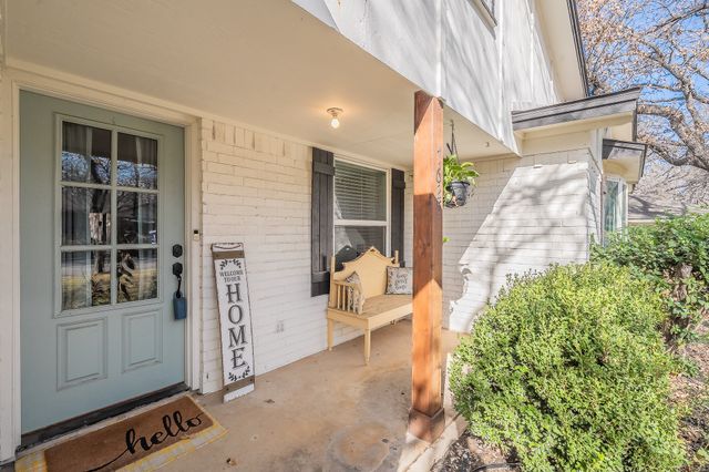 7625 Hightower Drive, North Richland Hills, TX 76182