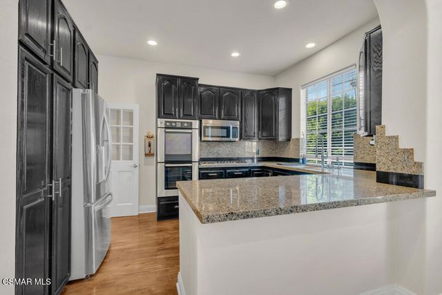 14234 Dickens Street 3, Sherman Oaks, CA 91423