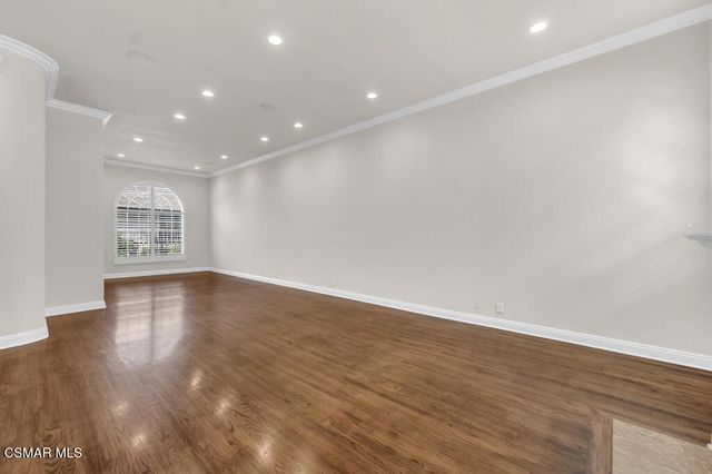 14234 Dickens Street 3, Sherman Oaks, CA 91423