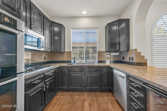 14234 Dickens Street 3, Sherman Oaks, CA 91423