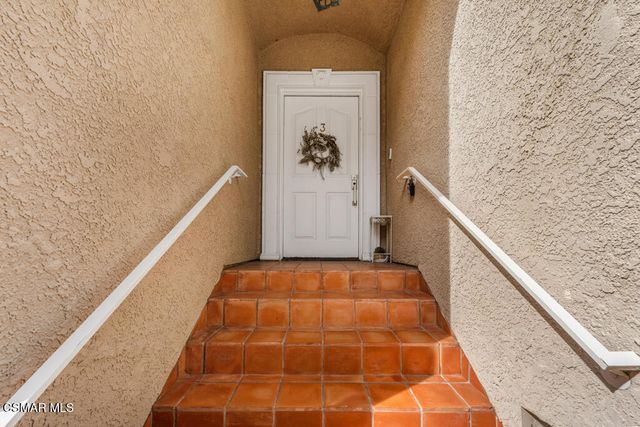 14234 Dickens Street 3, Sherman Oaks, CA 91423