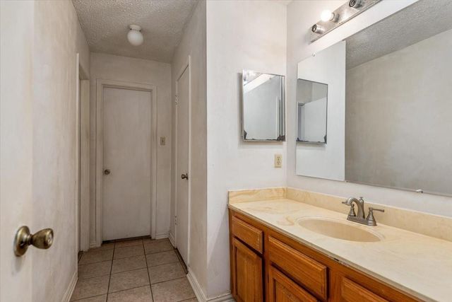 6351 Cambridge Glen Lane, Houston, TX 77035