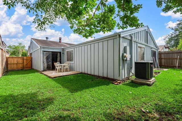 6351 Cambridge Glen Lane, Houston, TX 77035