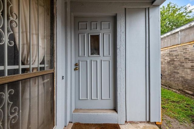 6351 Cambridge Glen Lane, Houston, TX 77035