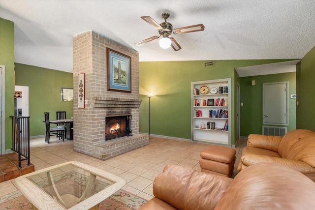 6351 Cambridge Glen Lane, Houston, TX 77035