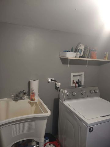 827 Porter Street, Joliet, IL 60432