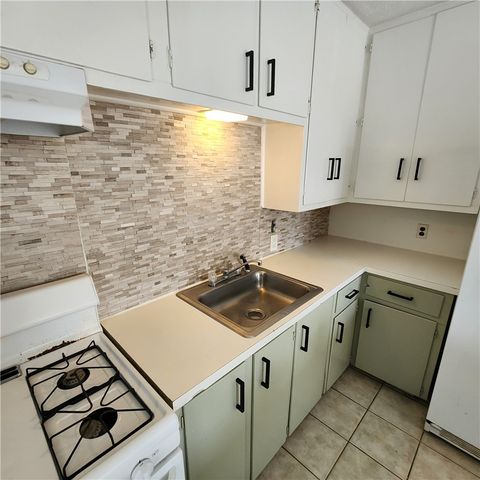 309 Whitehall Dr, Corpus Christi, TX 78412