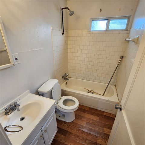 309 Whitehall Dr, Corpus Christi, TX 78412