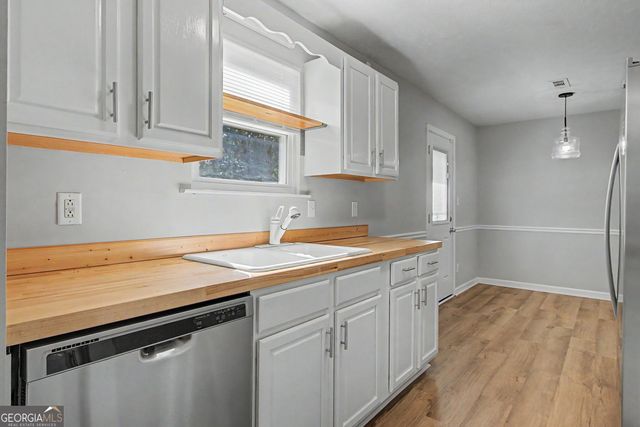 32 Oak Street, Newnan, GA 30263