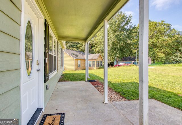 32 Oak Street, Newnan, GA 30263