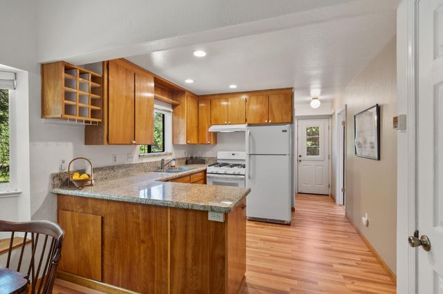 2415 Murphys Dr, Arnold, CA 95223