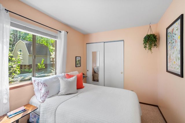 2415 Murphys Dr, Arnold, CA 95223