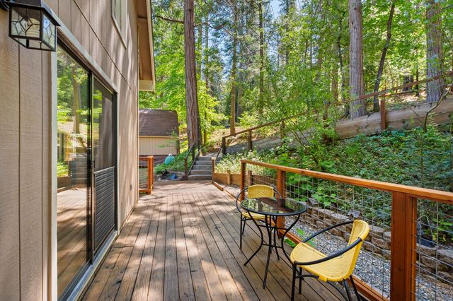 2415 Murphys Dr, Arnold, CA 95223