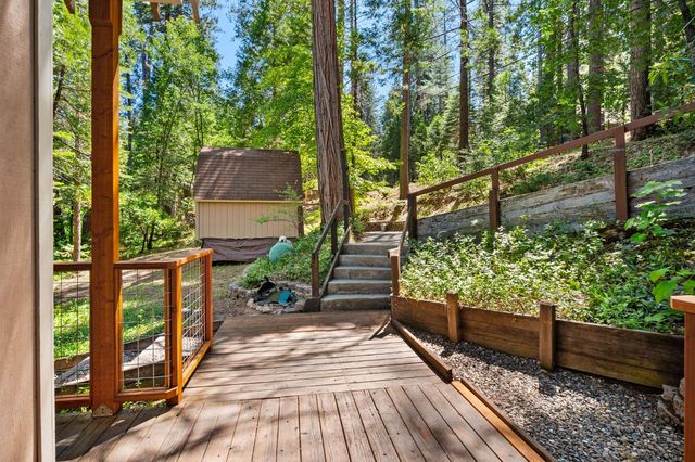 2415 Murphys Dr, Arnold, CA 95223