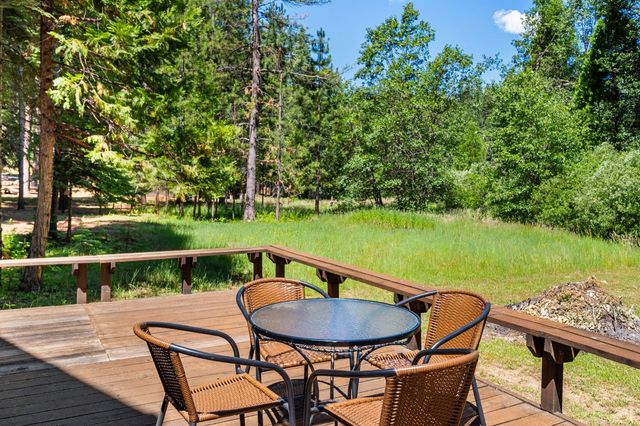 2415 Murphys Dr, Arnold, CA 95223