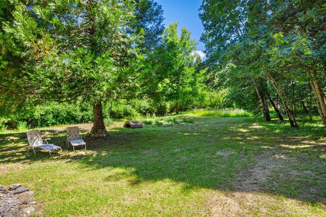 2415 Murphys Dr, Arnold, CA 95223
