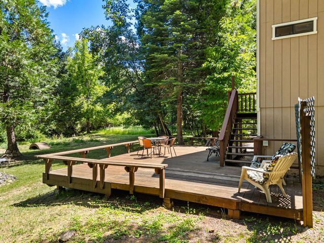 2415 Murphys Dr, Arnold, CA 95223
