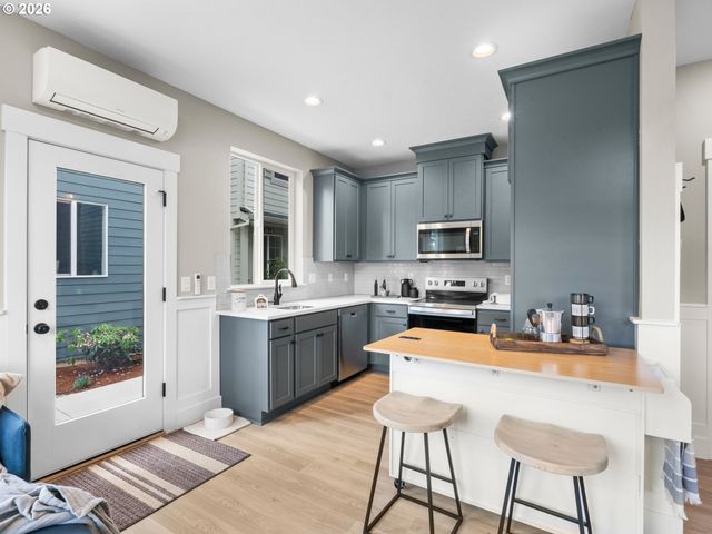 3630 Sw Vermont St, Portland, OR 97219
