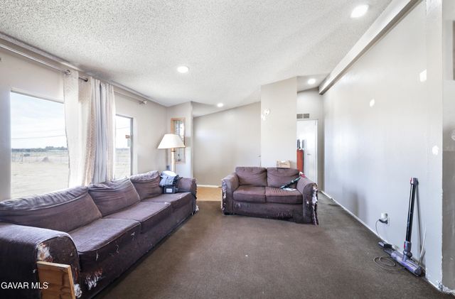 40937 W 12th Street, Palmdale, CA 93551