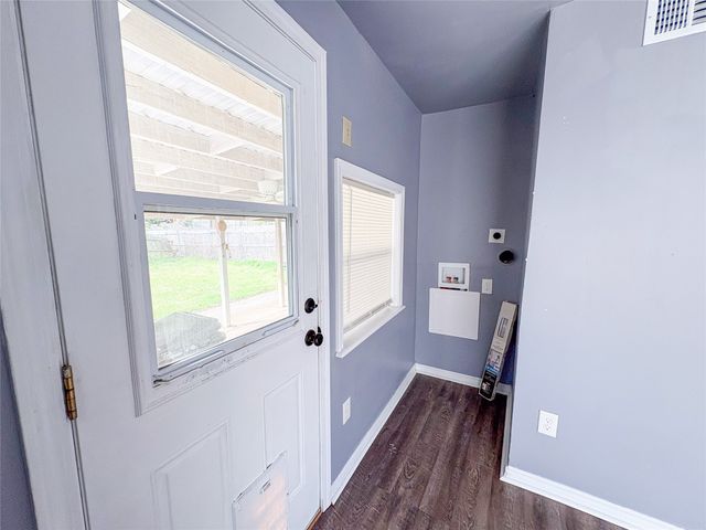528 W Florence, Denison, TX 75020