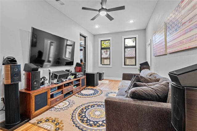 715 8th Street, Bentonville, AR 72712