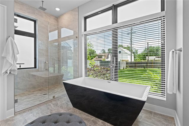 715 8th Street, Bentonville, AR 72712