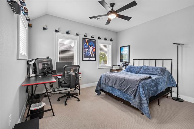 715 8th Street, Bentonville, AR 72712