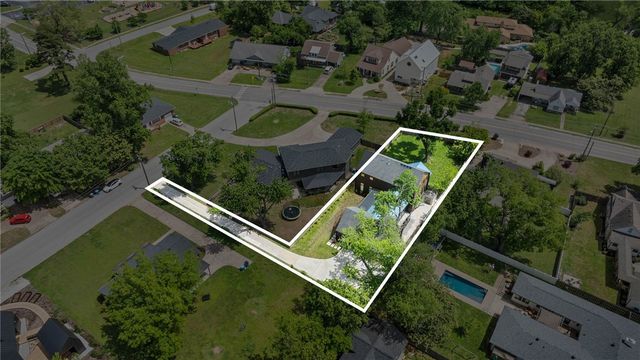 715 8th Street, Bentonville, AR 72712