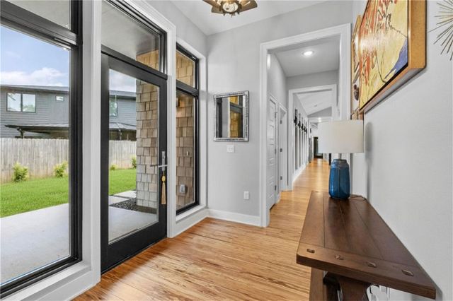 715 8th Street, Bentonville, AR 72712