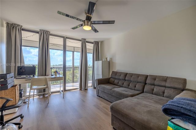 2810 N 46th Ave F662, Hollywood, FL 33021