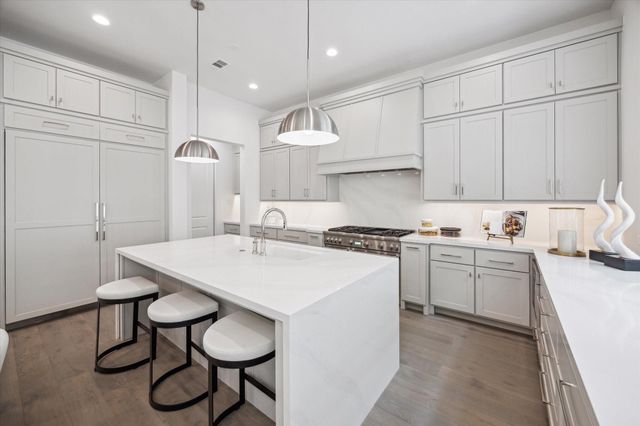 27 Wentworth Place Lane, Houston, TX 77027