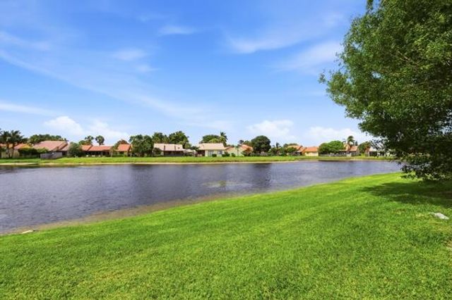 6212 Country Fair Circle, Boynton Beach, FL 33437