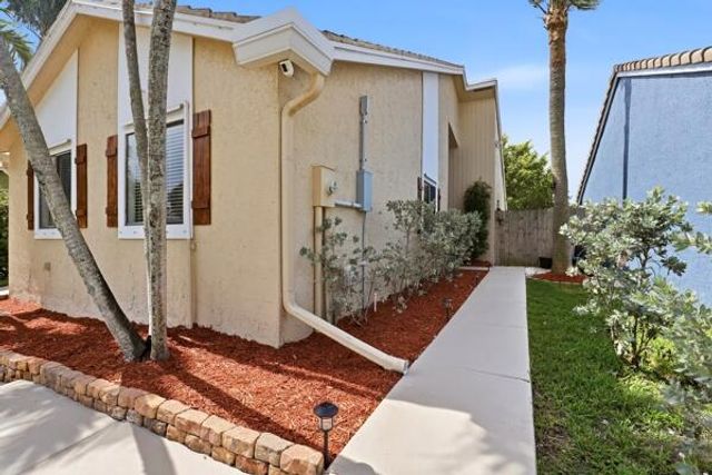 6212 Country Fair Circle, Boynton Beach, FL 33437